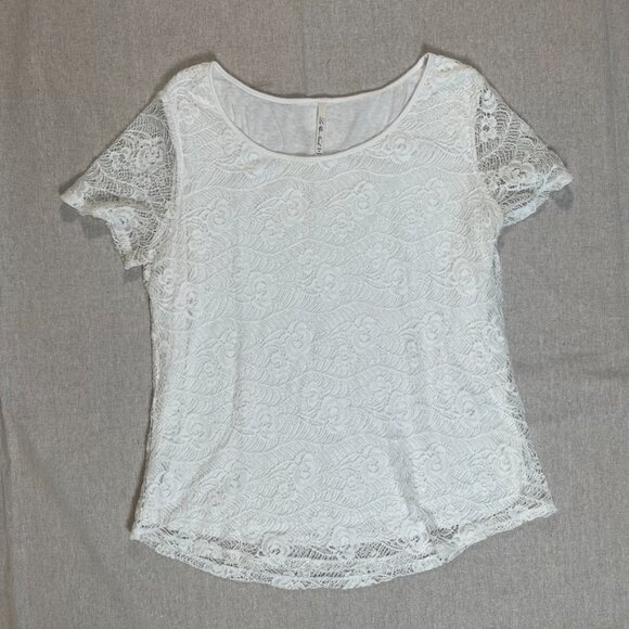 Leo & Nicole | Cream Lace Short Sleeve Top | Large - Picture 1 of 5